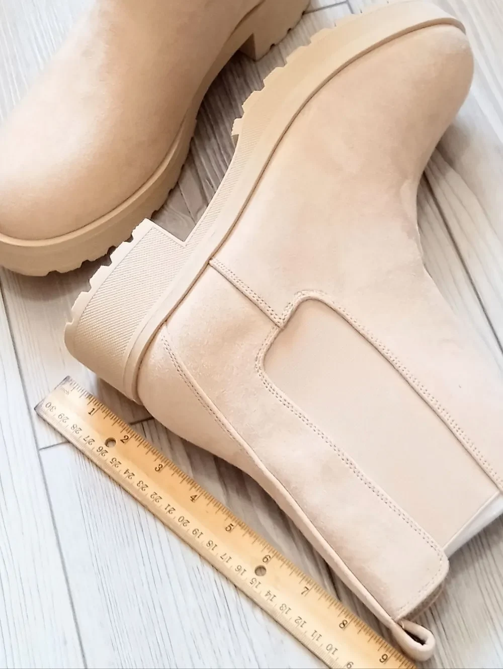 (C-4681) ZBY Women's Chelsea Boots Sz 11